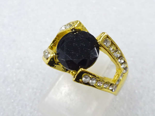 色石　指輪(10号)